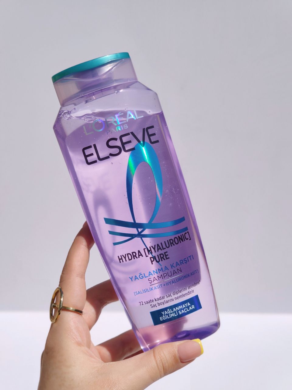 شامپو لورال موهای چرب مدل Hydra Hyaluronic