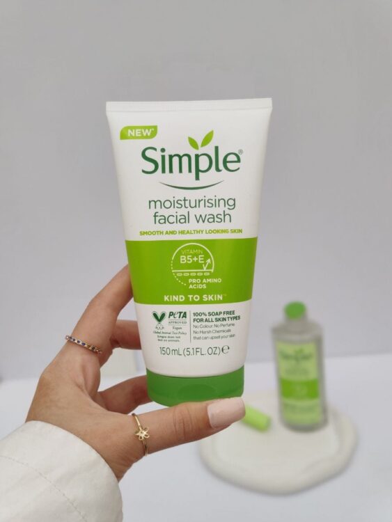 ژل شستشوی سیمپل