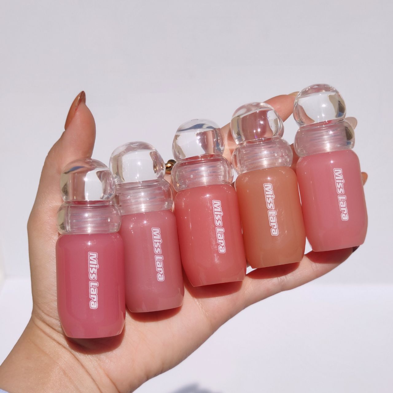 لیپ گلاس خیس میس لارا